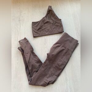 SET Active Brown Sculptflex Leggings and Top Set
